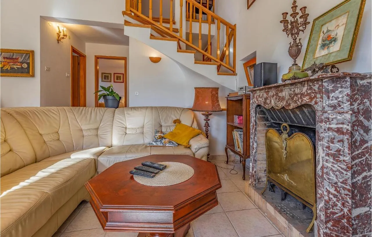 Holiday home Beautiful Home In Pomer With Wifi
