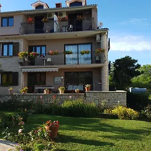 Helena Apartament